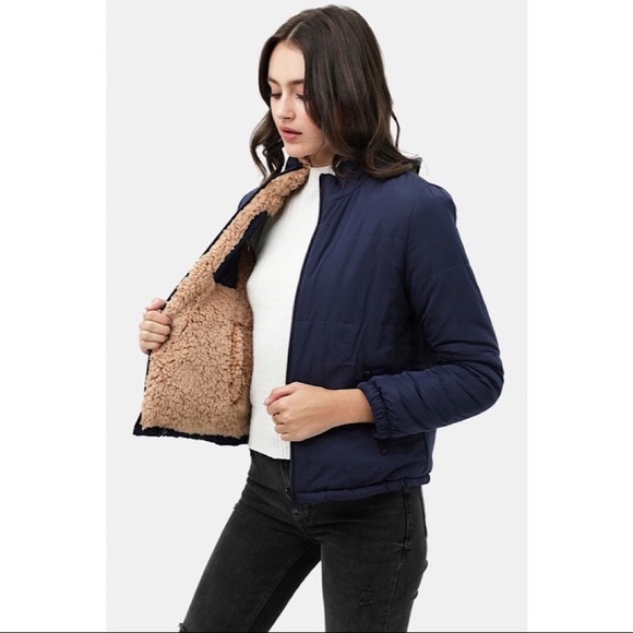 Reversible Sherpa Jacket - Picture 5 of 10